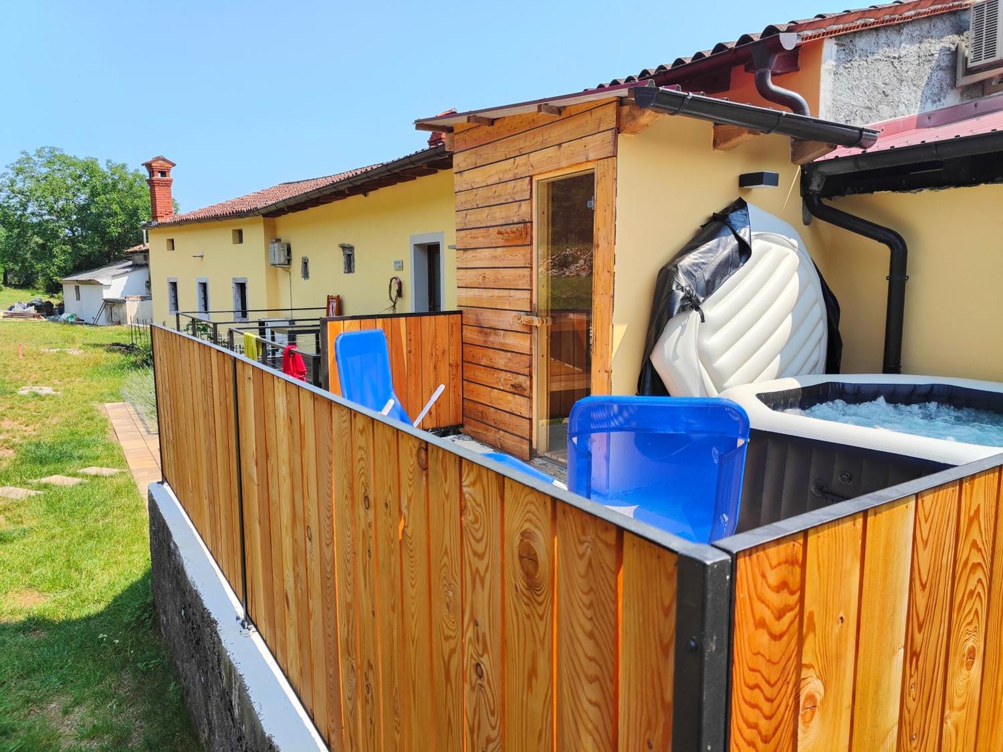Homestead Zavadlal - Domacija Zavadlal Komen Eksteriør billede